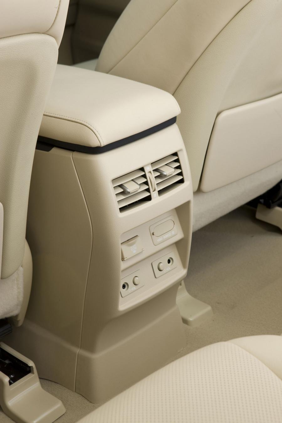  Lexus RX350 2012 года  (фото 6 из 42)